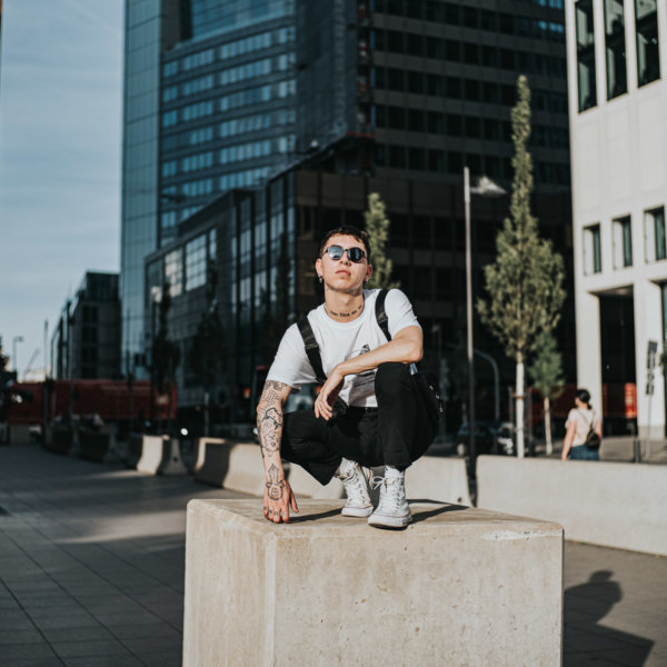 Tim posiert in Frankfurt